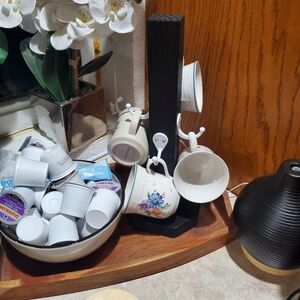 Handmade Wooden Elegant Black Mug Tree Standing /w 4ct White Hooks